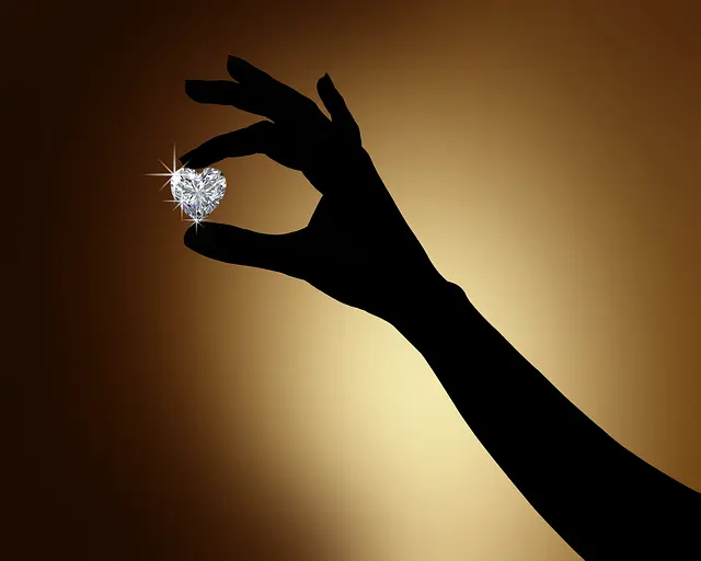 hand 4709245 640